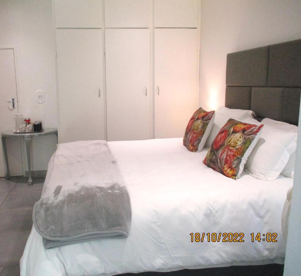 Lekker Rus Apartment Bloemfontein Luaran gambar