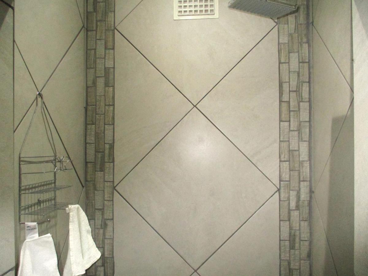 Lekker Rus Apartment Bloemfontein Luaran gambar