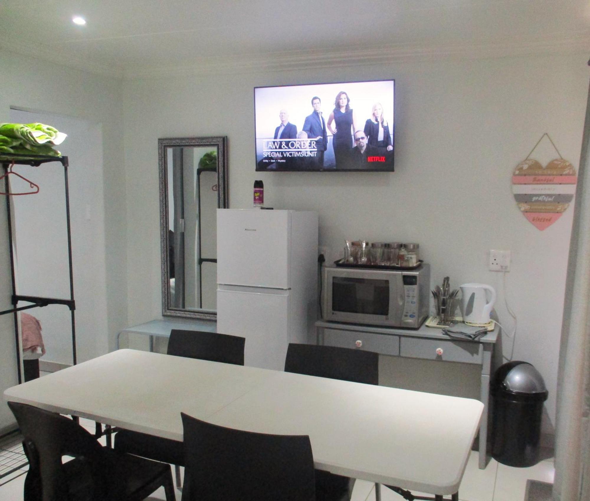 Lekker Rus Apartment Bloemfontein Luaran gambar